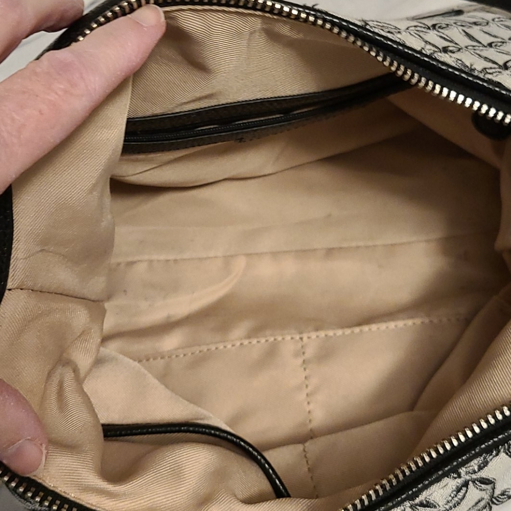 Purse - Picture 3 of 4